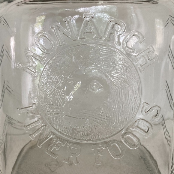 Vintage MONARCH FINER FOODS Lion Head Owens, Illinois Jar - Picture 2 of 9